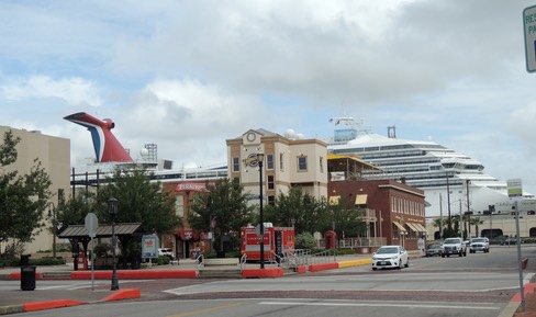 Cruise Ship at the Strand