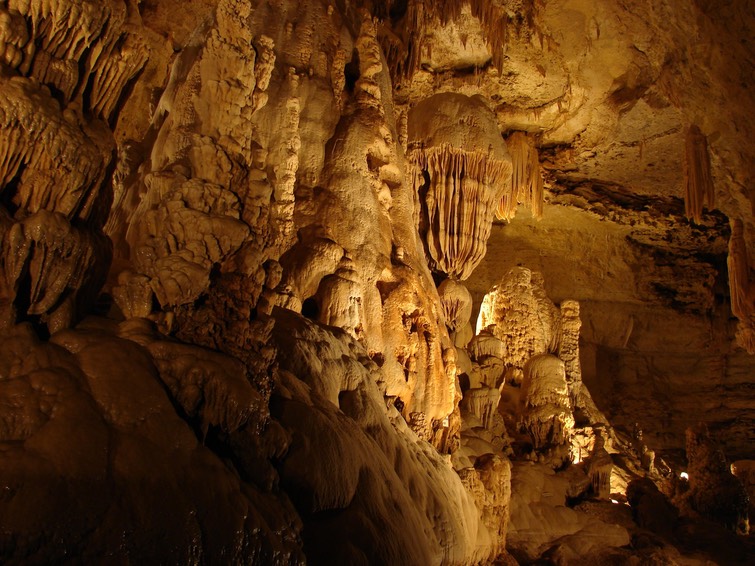 NaturalBridgeCaverns11